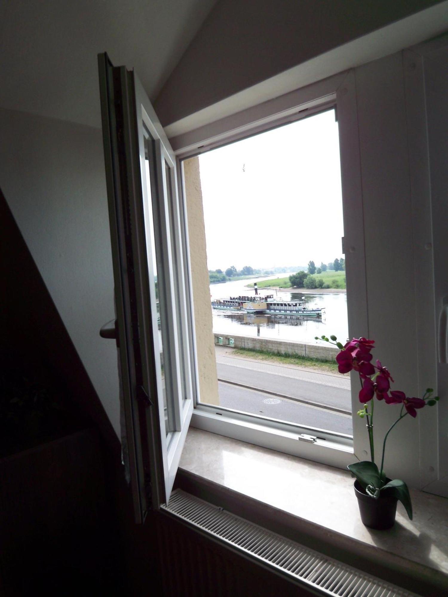 Ambiente-An-Der-Elbe-Wohnung-Og Dresda Exterior foto